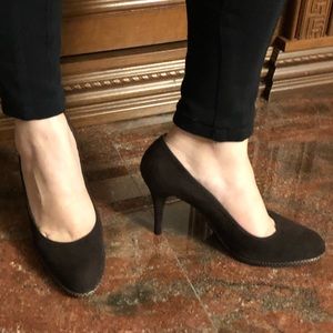 Stuart weitzman brown suede vintage heels